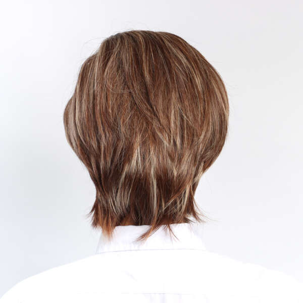Miko - Modern wig with highlights